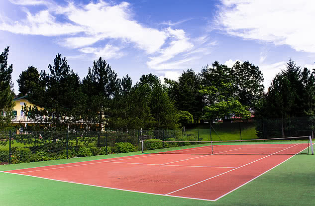 Tennis im Aktivurlaub im Wellnesshotel Gmachl in Salzburg